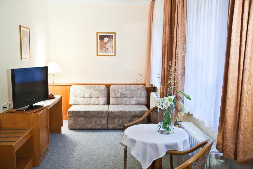 Hotel Saechsisches Haus Berggiesshübel Camera foto
