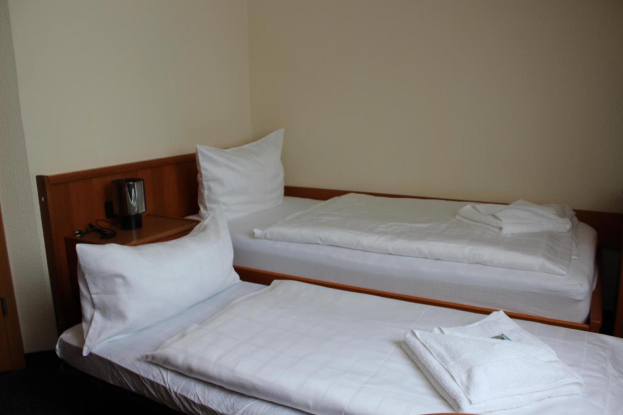 Hotel Saechsisches Haus Berggiesshübel Esterno foto